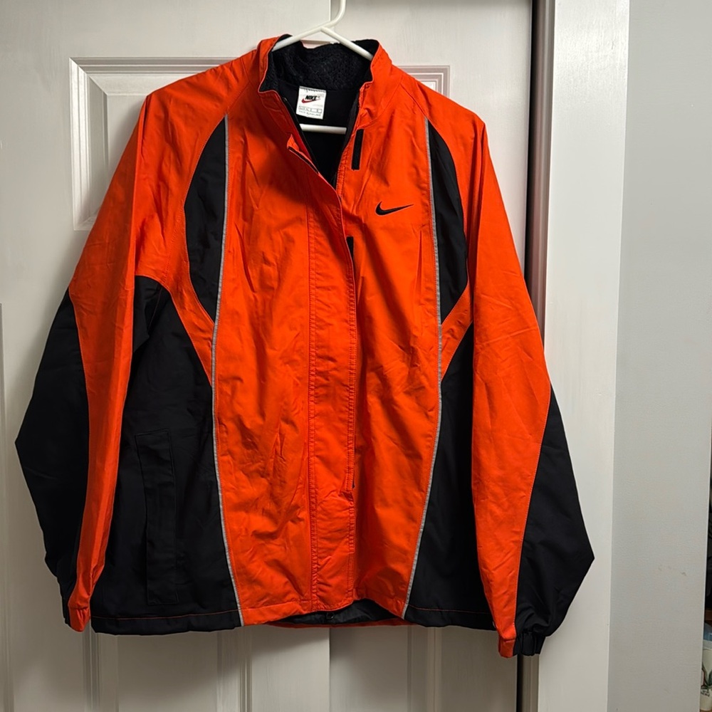 Retro Nike women’s storm fit jacket